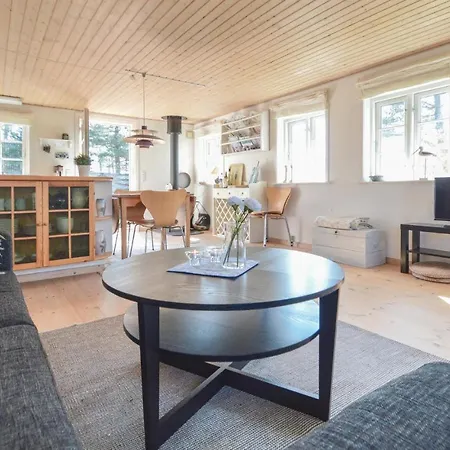 2 Bedroom Stunning In Holiday home