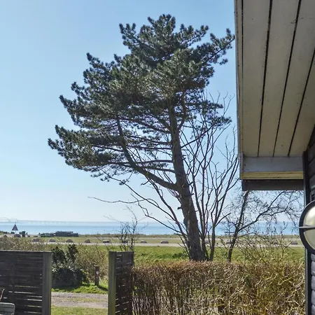 Lovely In With Wifi Holiday home